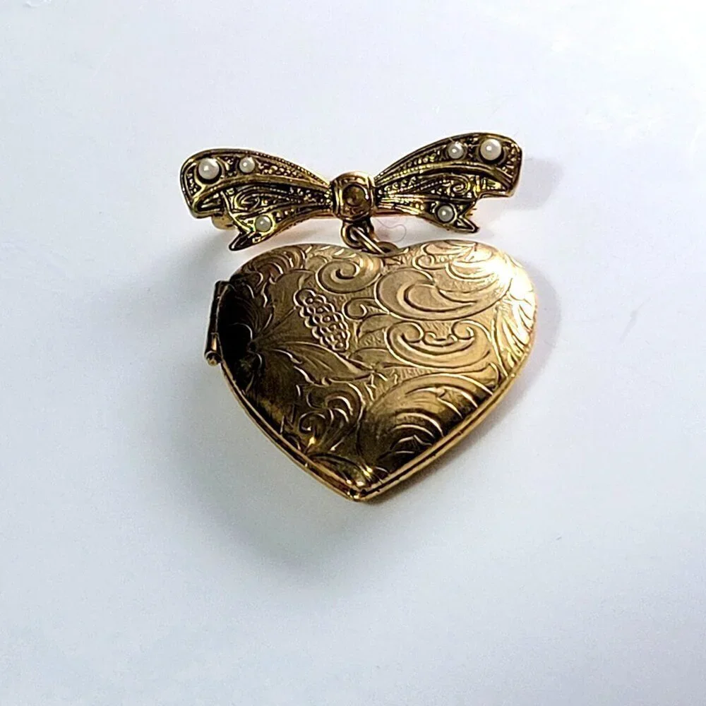 Heart Locket Pendant Brooch Pin Gold Tone Etched Floral Bow Design Faux Pearl